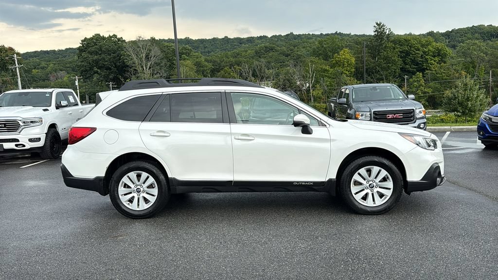 Used 2019 Subaru Outback 2.5i Premium w/ Popular Package #2 AWD/4WD image 5