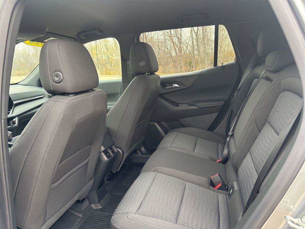 New 2026 Chevrolet Equinox LT w/ Safety and Technology Package image 26