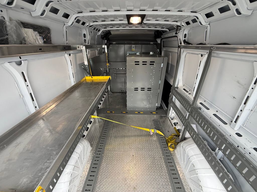 Used 2024 RAM ProMaster 2500 w/ Safety Group image 28