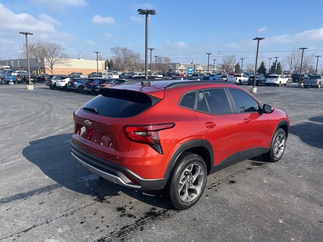 Certified 2024 Chevrolet Trax LT w/ Driver Confidence Package image 6