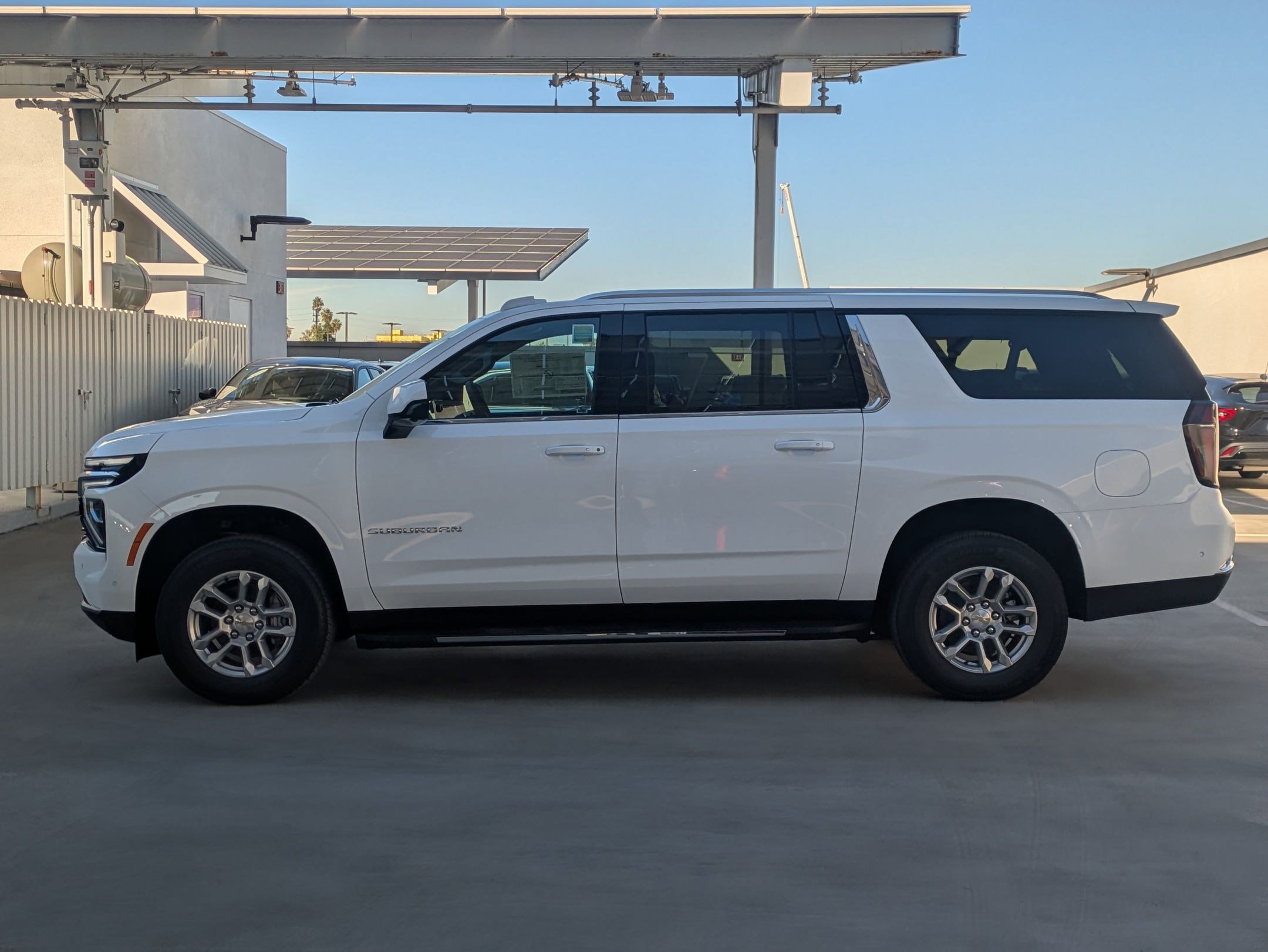New 2026 Chevrolet Suburban LS image 3