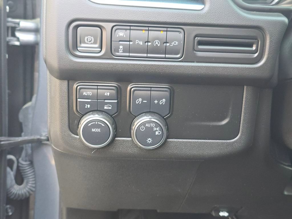 Used 2022 Chevrolet Tahoe LS w/ Driver Alert Package image 31