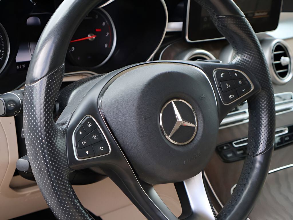 Used 2018 Mercedes-Benz GLC 300 4MATIC image 20