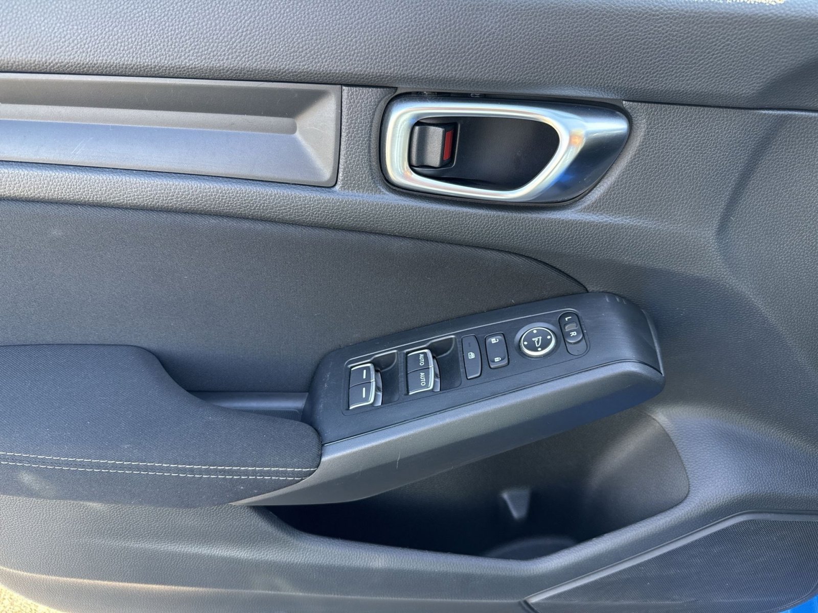 Used 2023 Honda Civic Sport image 15