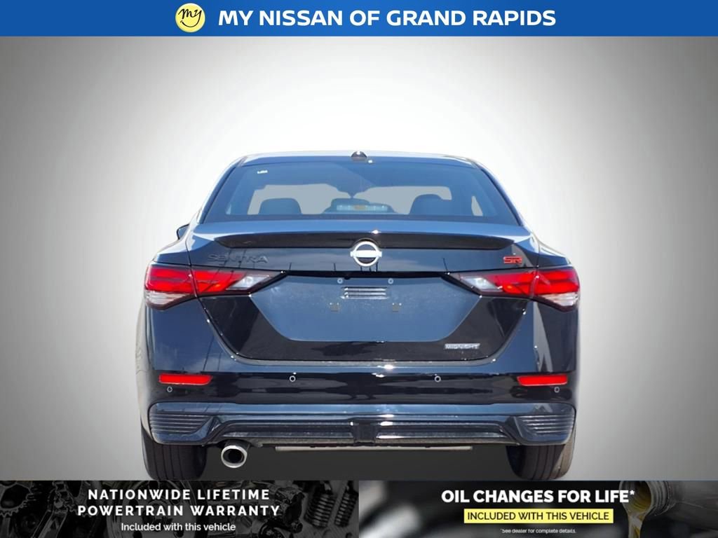 New 2025 Nissan Sentra SR w/ Midnight Edition image 9