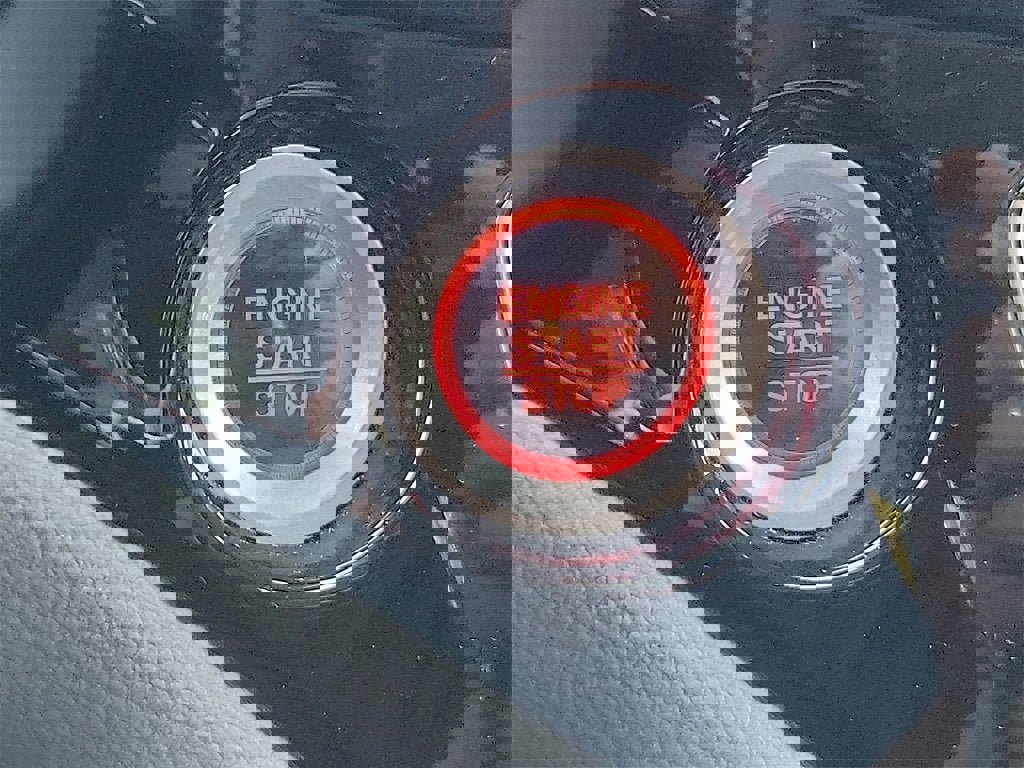 Used 2016 Honda Pilot Elite image 11