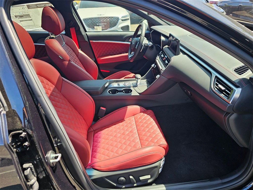Certified 2025 Genesis G70 3.3T Advanced w/ Sport Prestige Package image 10