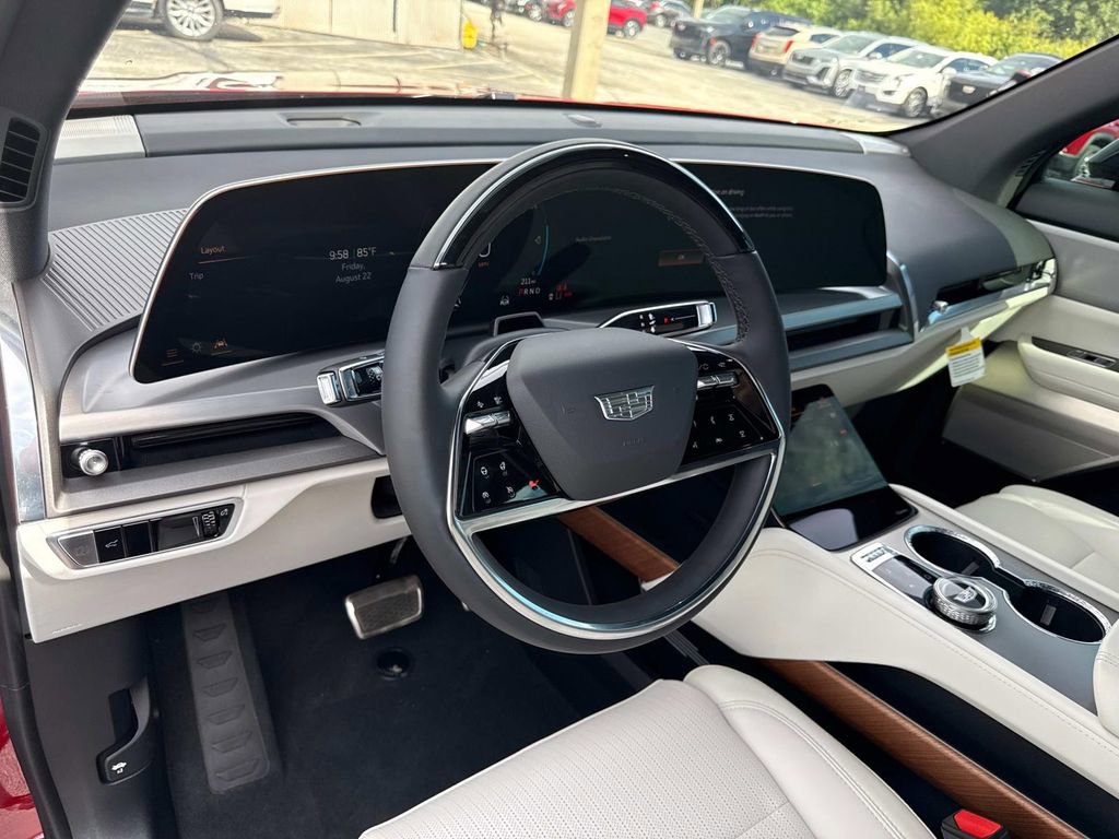 New 2026 Cadillac Vistiq Luxury image 31