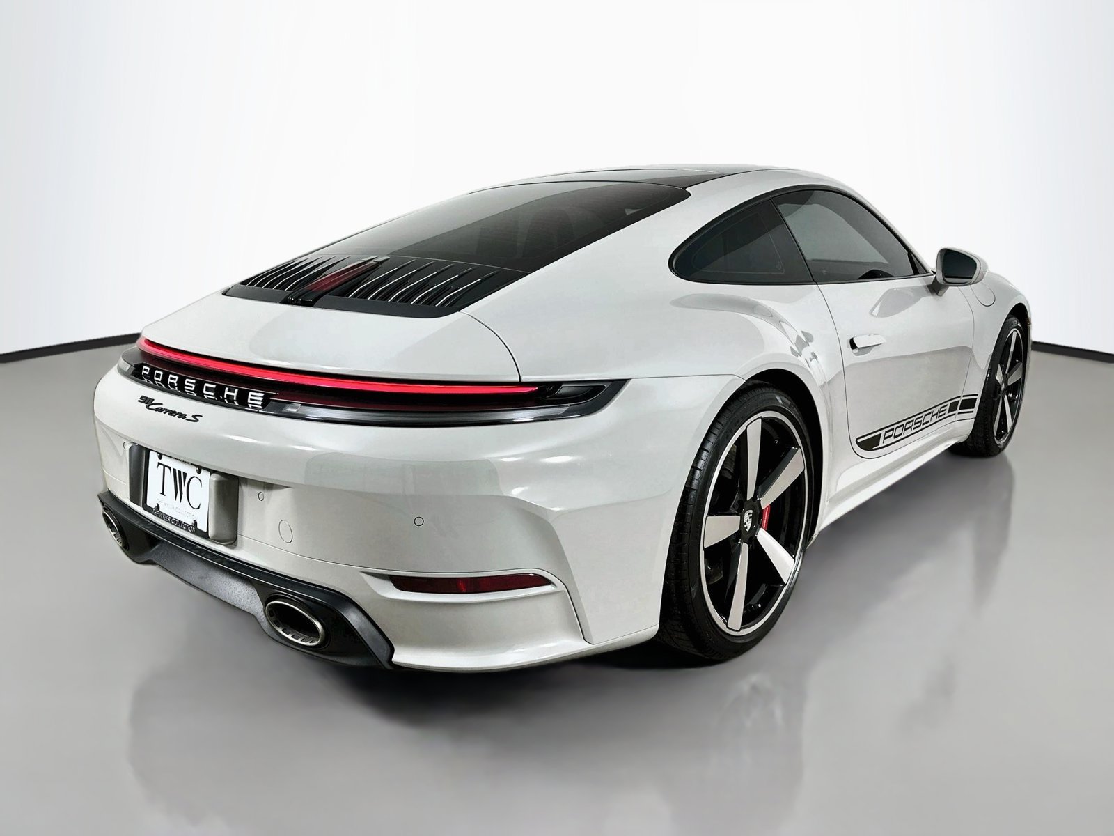 Certified 2025 Porsche 911 Carrera S w/ Sportdesign Package RWD image 5