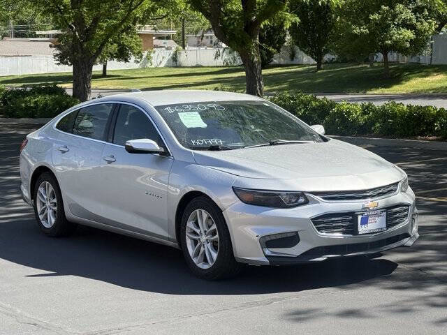 Used 2017 Chevrolet Malibu LT FWD image 20