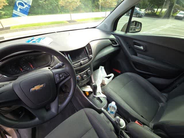 Used 2018 Chevrolet Trax LS FWD image 20