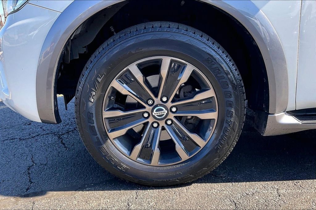 Used 2017 Nissan Armada Platinum AWD/4WD image 8
