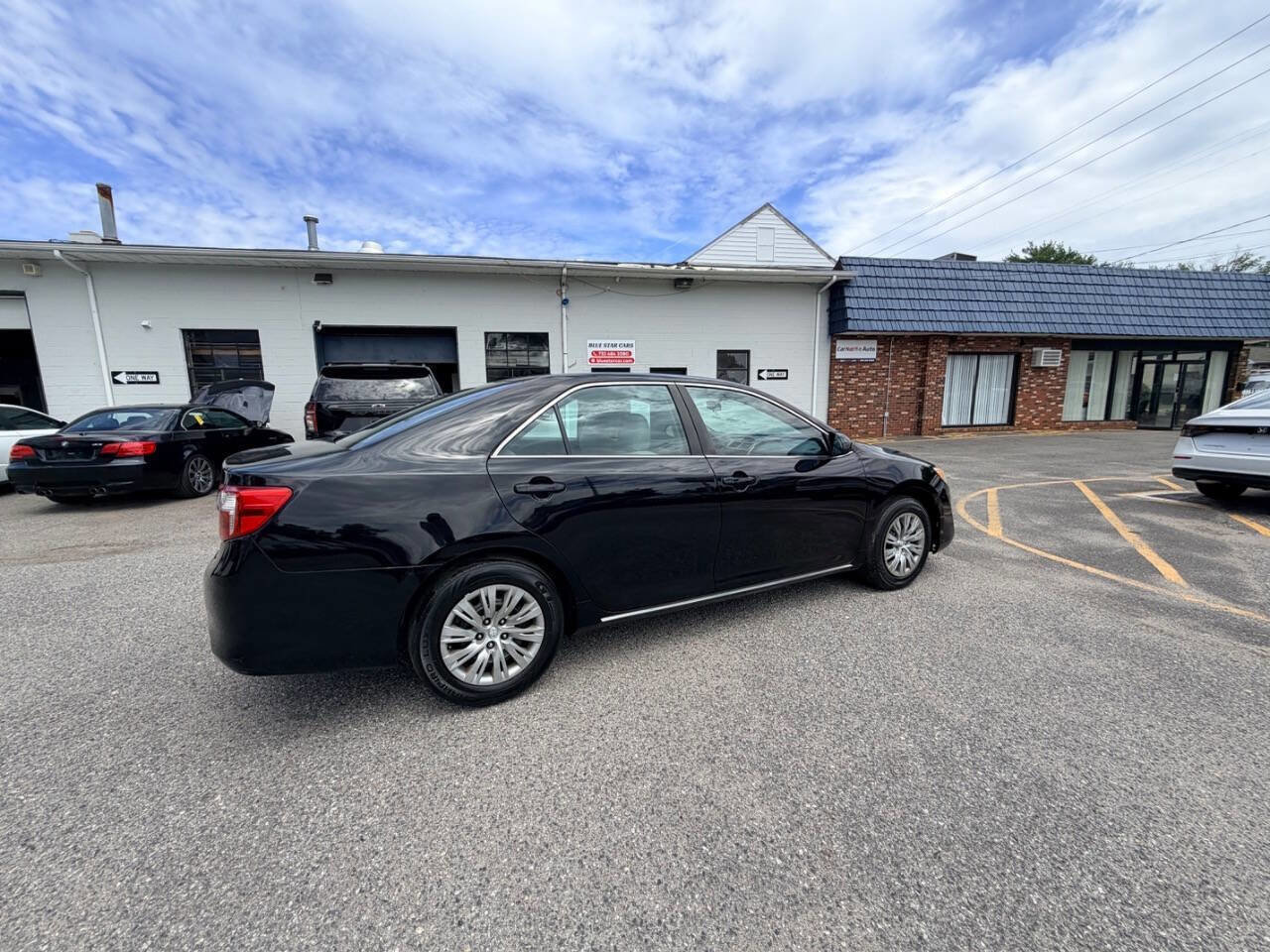 Used 2014 Toyota Camry LE FWD image 21
