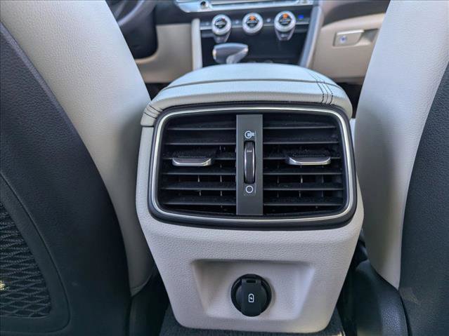 Used 2022 Genesis G70 2.0T w/ Prestige Package image 19