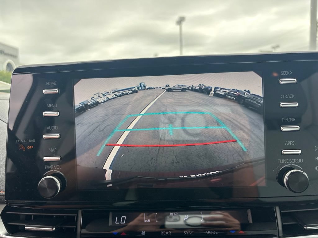 Used 2021 Toyota Sienna XSE FWD image 20