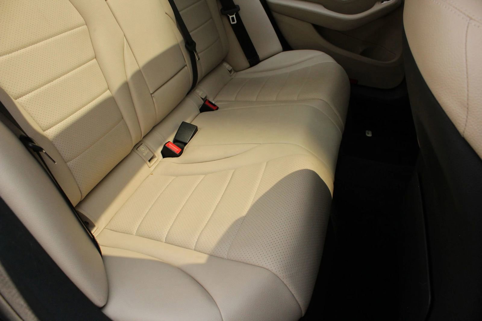 Used 2017 Mercedes-Benz C 300 4MATIC Sedan w/ Premium 1 Package image 27