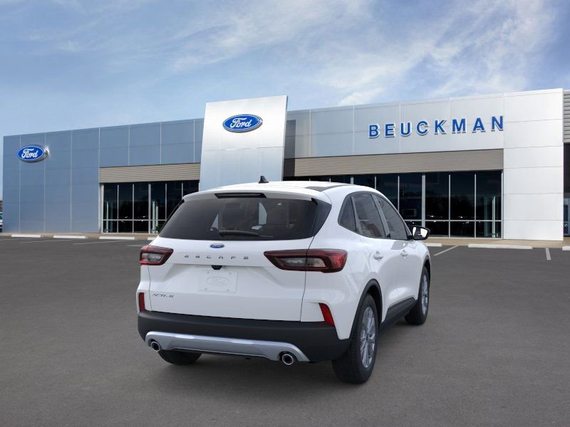 Used 2026 Ford Escape Active w/ Cold Weather Package image 9