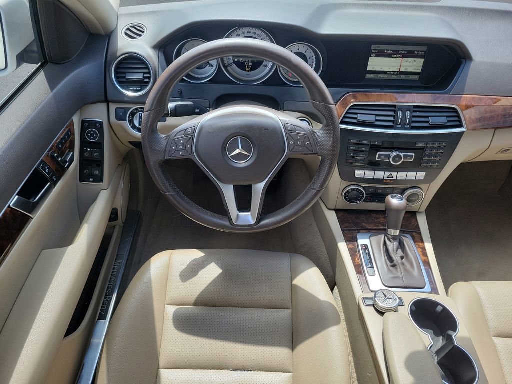 Used 2013 Mercedes-Benz C 300 4MATIC Sedan image 13
