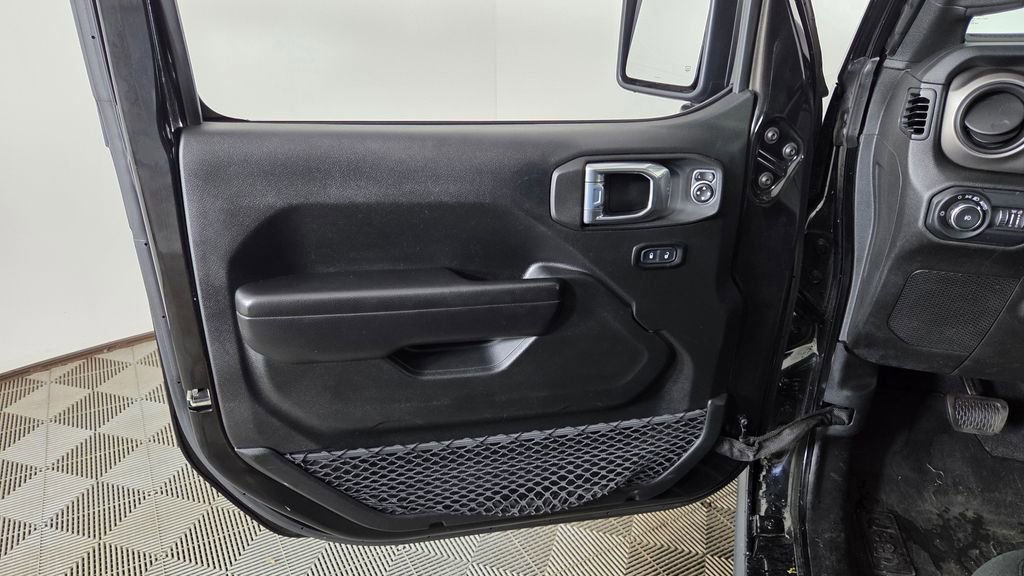 Used 2021 Jeep Wrangler Unlimited Sport AWD/4WD image 14