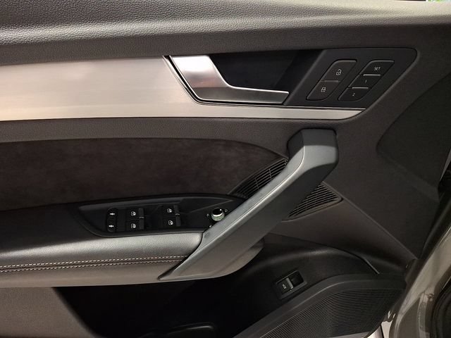 Used 2020 Audi SQ5 Premium Plus w/ Premium Plus Package AWD/4WD image 13