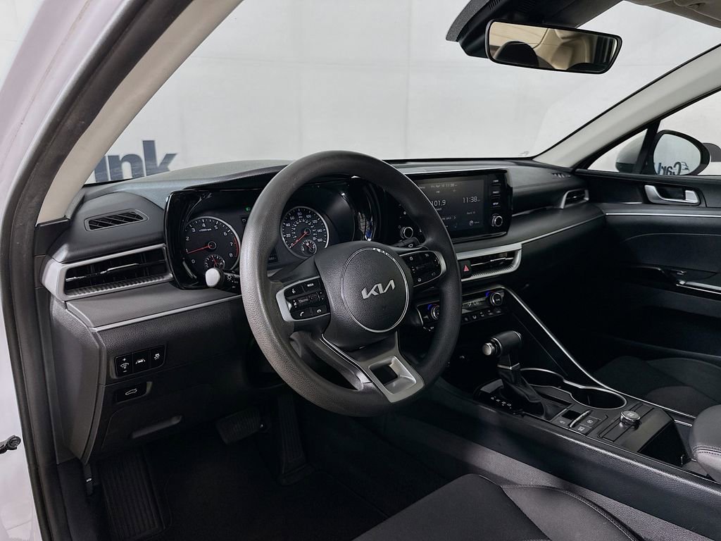 Used 2022 Kia K5 LX FWD image 10