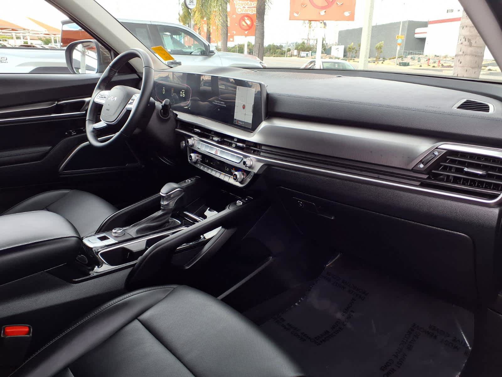 Used 2025 Kia Telluride S FWD image 24