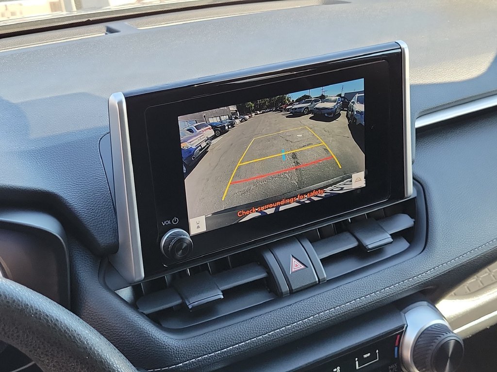 Used 2024 Toyota RAV4 LE FWD image 29
