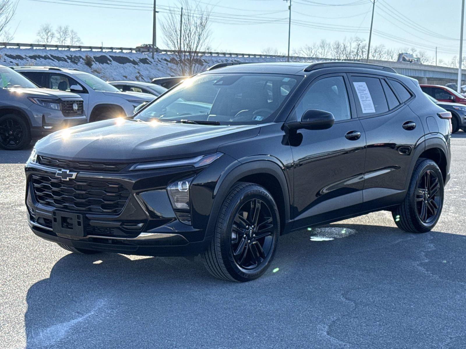 Used 2024 Chevrolet Trax ACTIV w/ Sunroof Package image 27