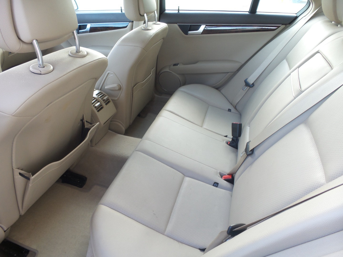 Used 2013 Mercedes-Benz C 250 Sedan image 47