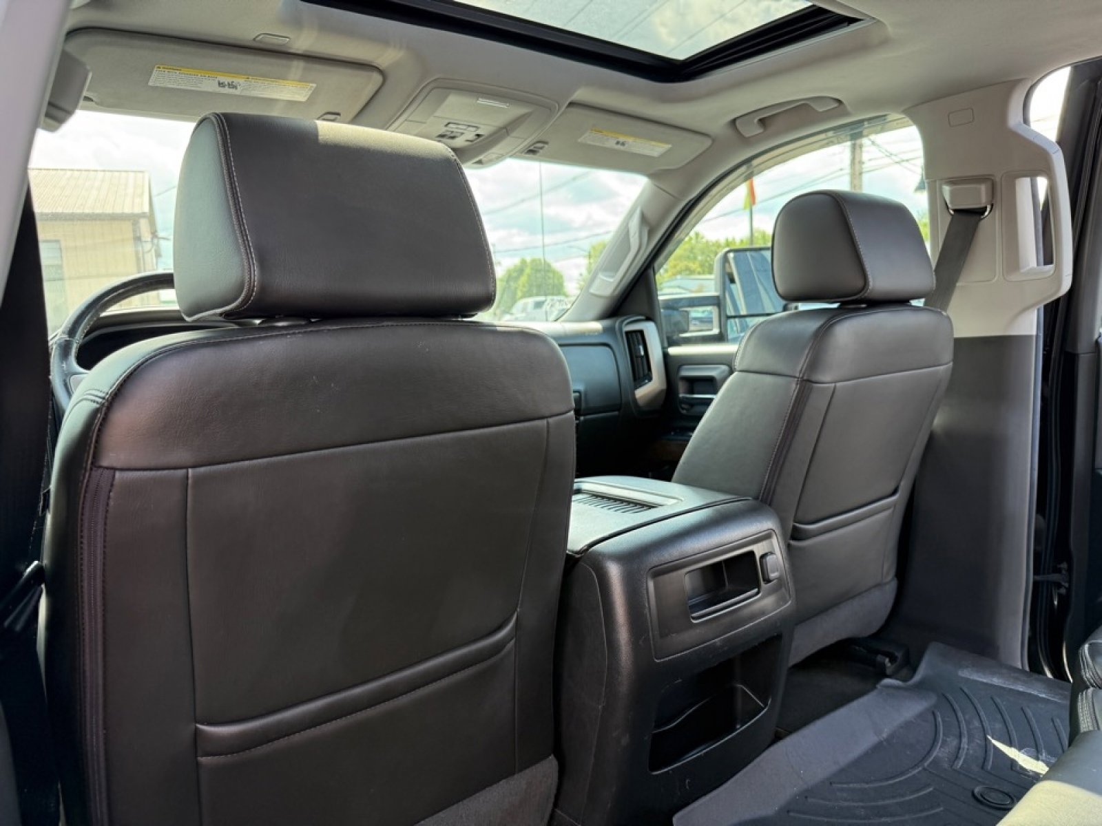 Used 2018 GMC Sierra 1500 Denali image 18