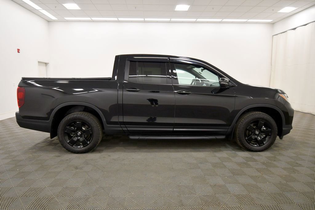 Certified 2025 Honda Ridgeline Black Edition image 9