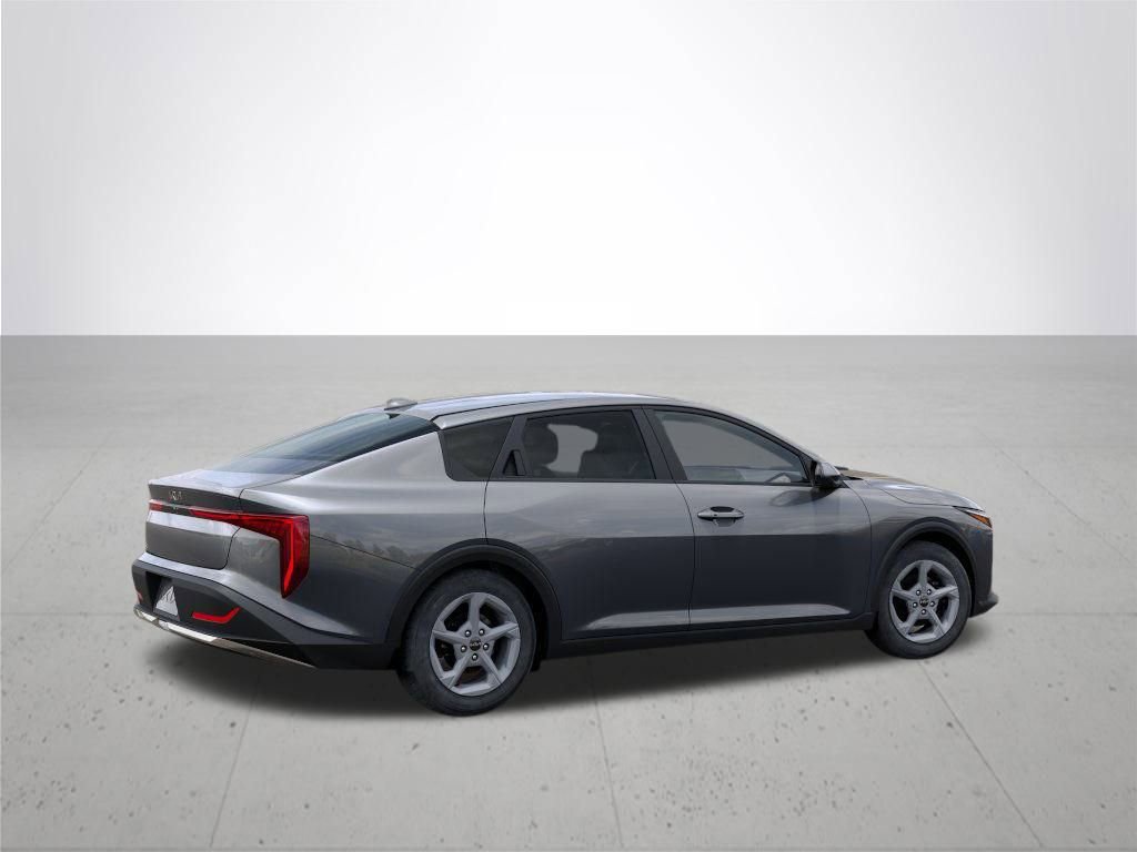 New 2025 Kia K4 LXS image 7