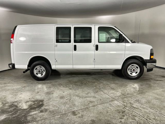 Used 2024 GMC Savana 2500 w/ Driver Convenience Package image 9
