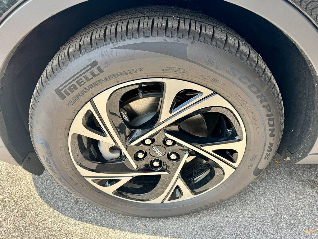 New 2025 Lincoln Nautilus Premier w/ Equipment Group 102A AWD/4WD image 45