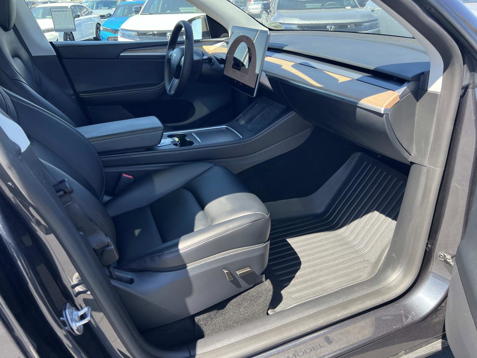 Used 2024 Tesla Model Y Long Range image 30