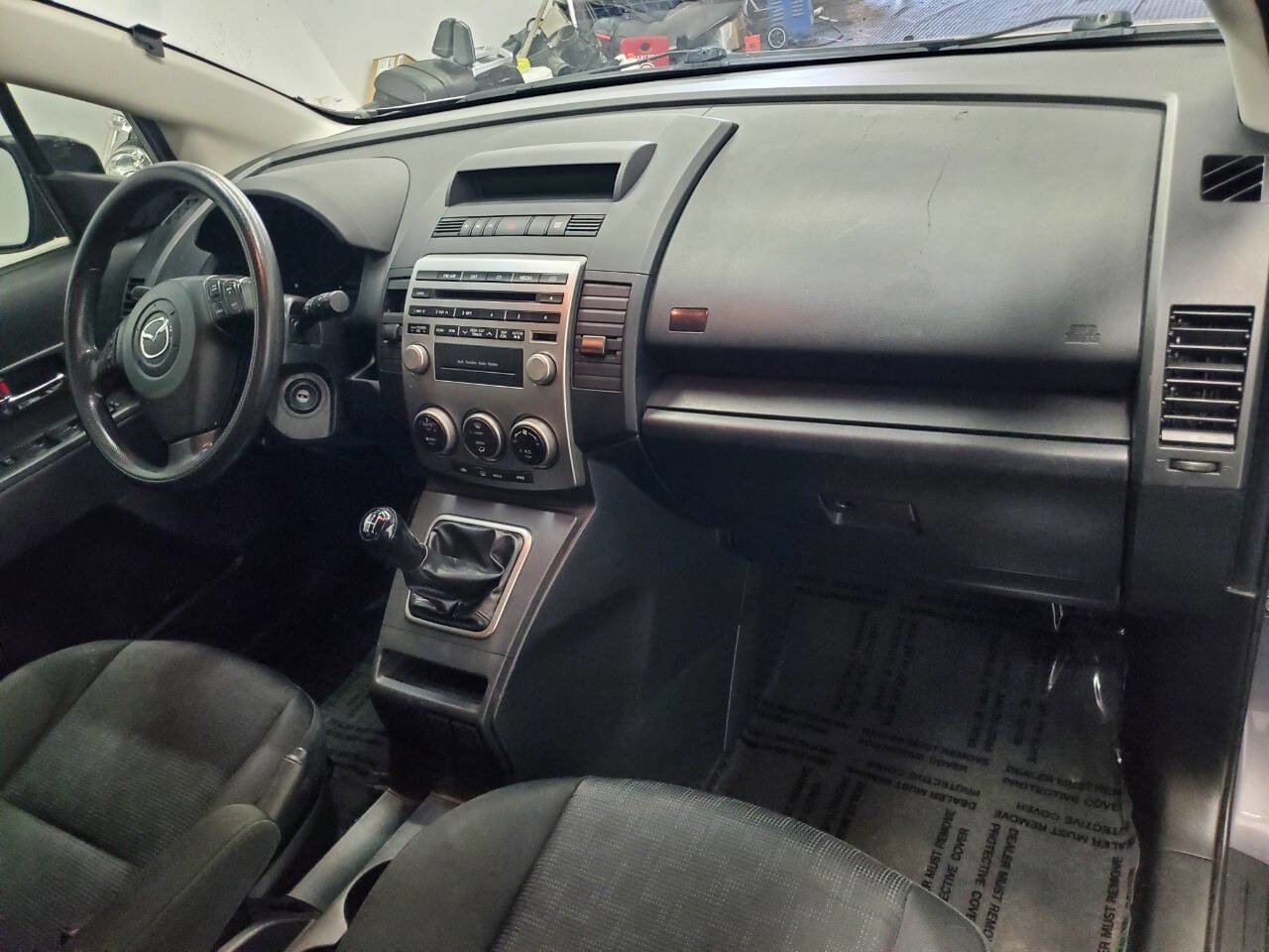 Used 2010 MAZDA MAZDA5 Sport image 13