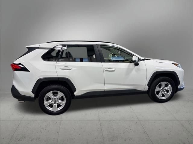 Used 2020 Toyota RAV4 XLE w/ Convenience Package AWD/4WD image 6