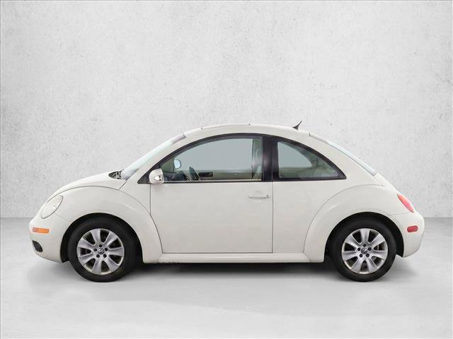 Used 2010 Volkswagen Beetle Coupe FWD video 4
