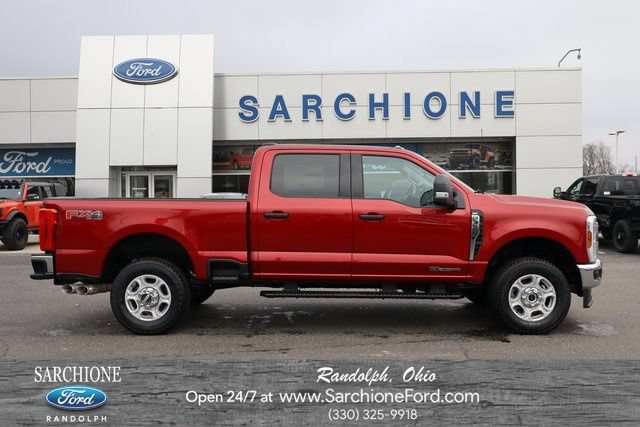 New 2026 Ford F350 XLT w/ FX4 Off-Road Package AWD/4WD image 1