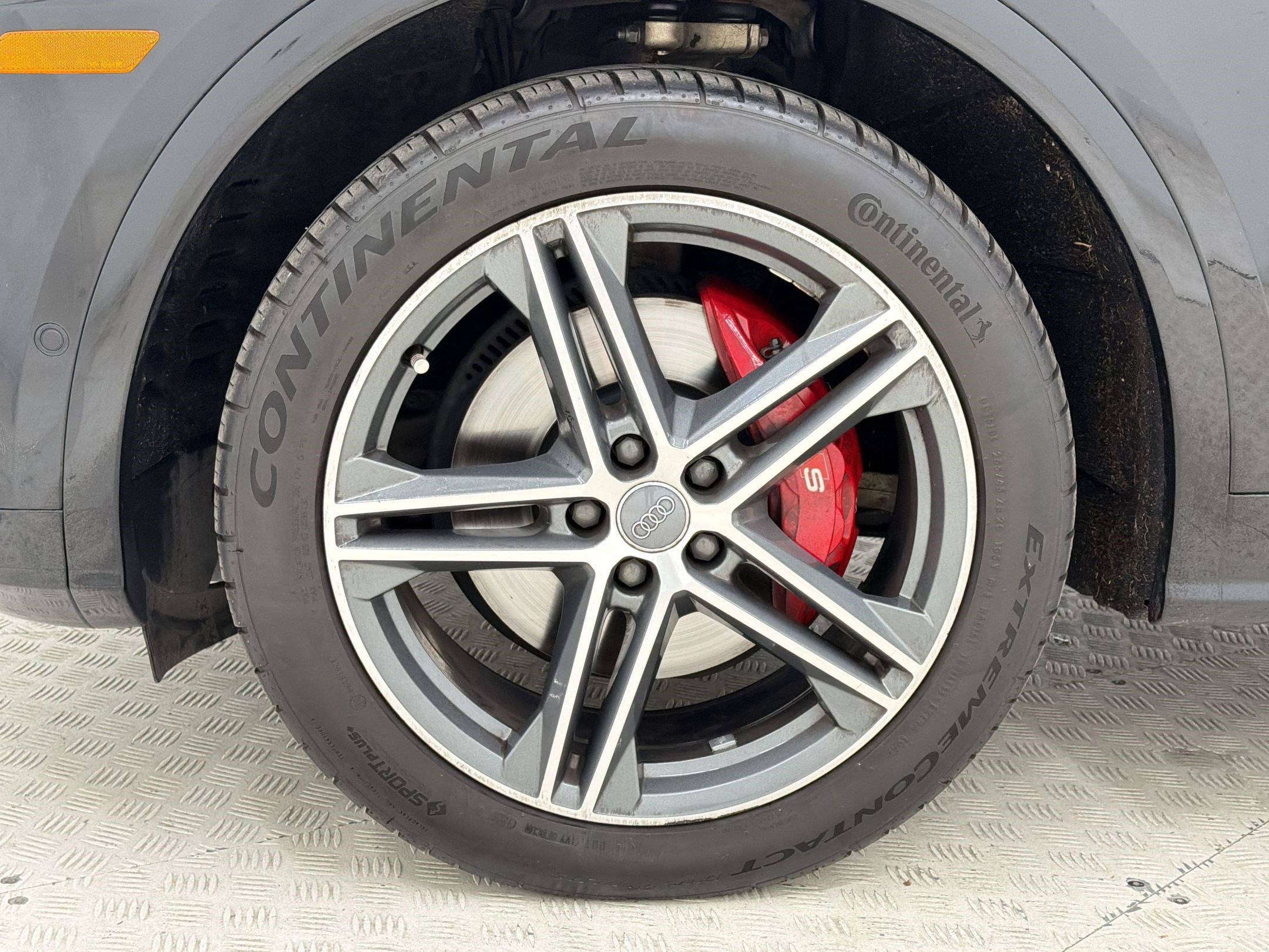 Used 2019 Audi SQ5 Prestige w/ Prestige Package AWD/4WD image 12