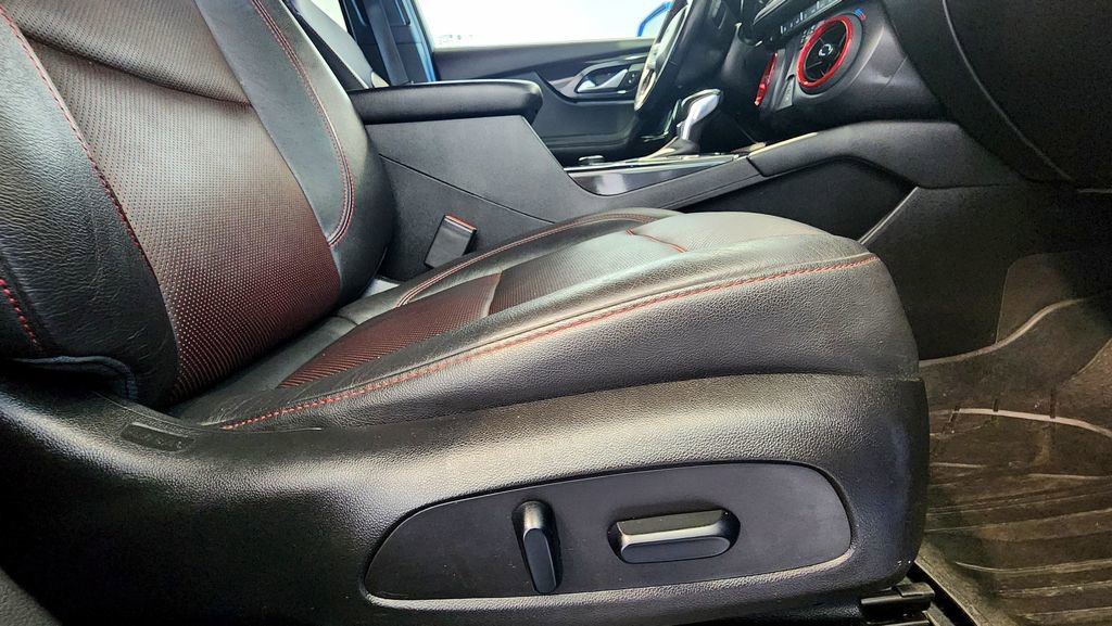 Used 2019 Chevrolet Blazer RS w/ Sun and Wheels Package AWD/4WD image 52