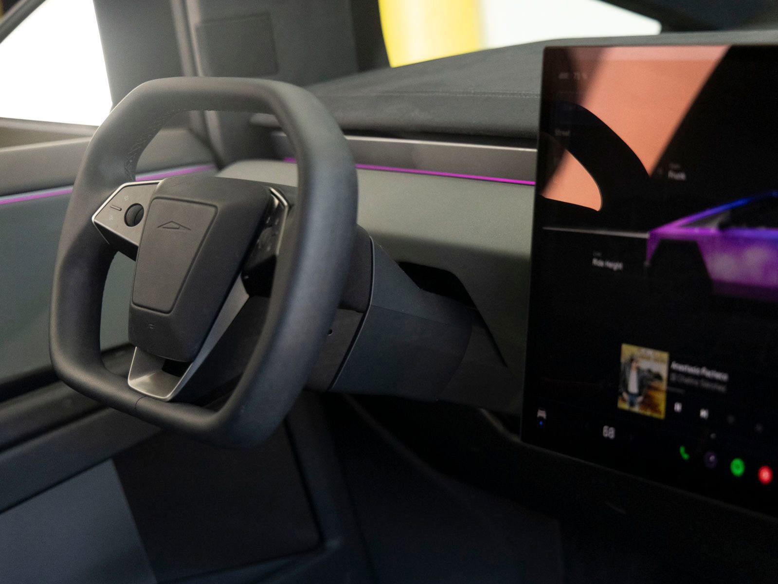 Used 2024 Tesla Cybertruck Cyberbeast AWD/4WD image 27
