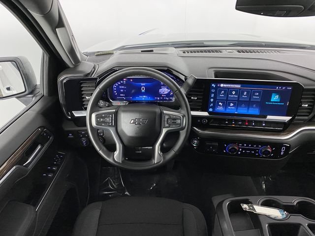 Certified 2026 Chevrolet Silverado 1500 RST AWD/4WD image 14