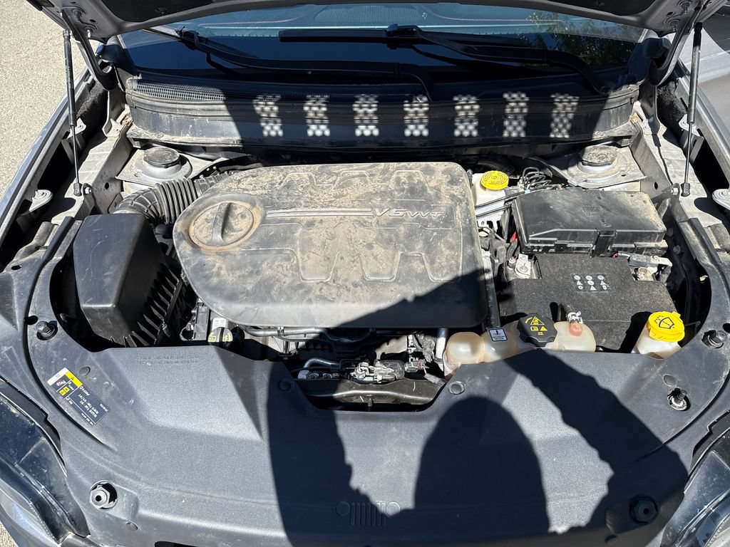 Used 2021 Jeep Cherokee Trailhawk AWD/4WD image 30