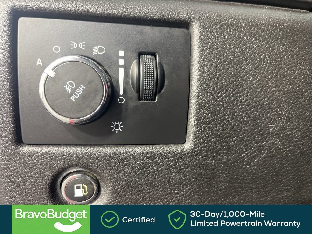 Used 2018 Jeep Grand Cherokee Laredo image 26