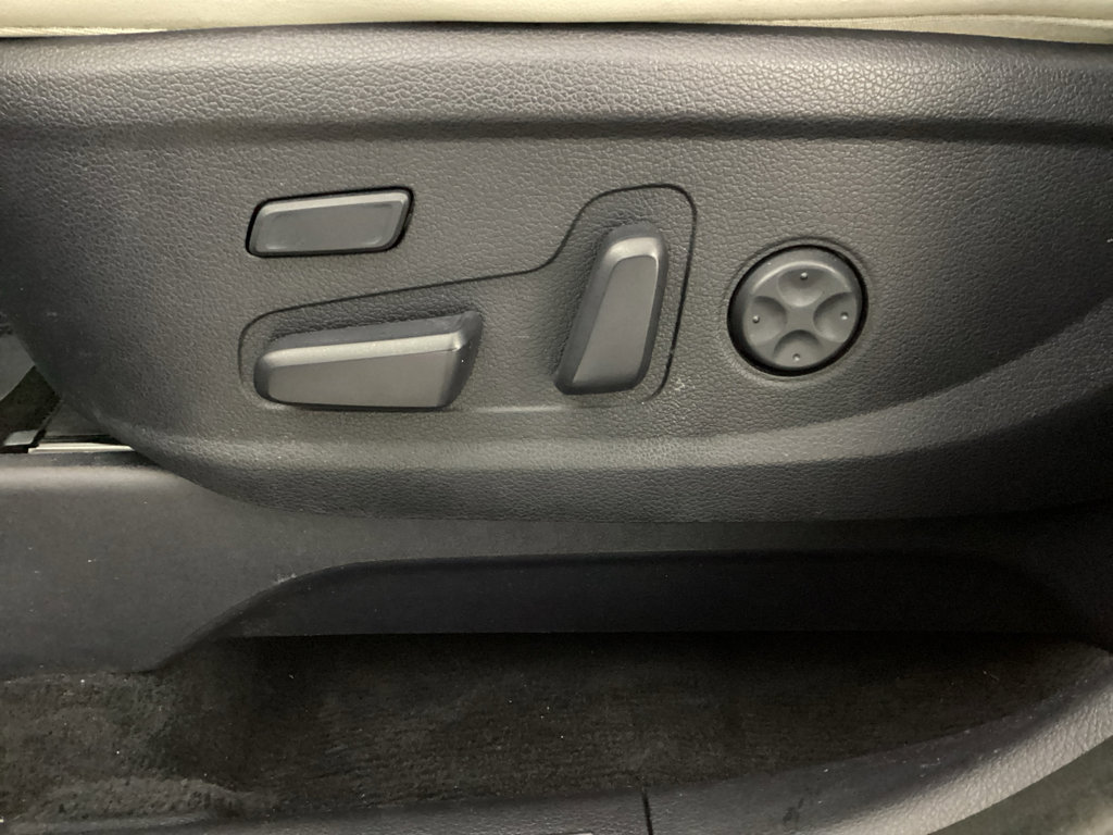 Used 2021 Hyundai Palisade Limited image 17