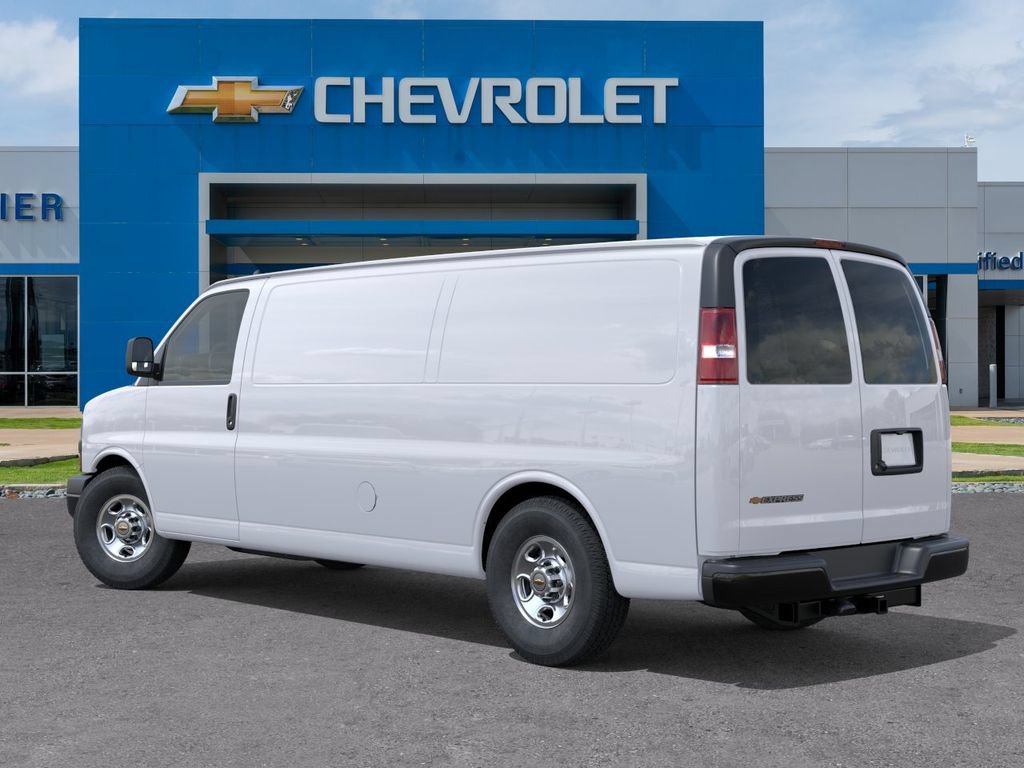 New 2025 Chevrolet Express 3500 Extended RWD image 3