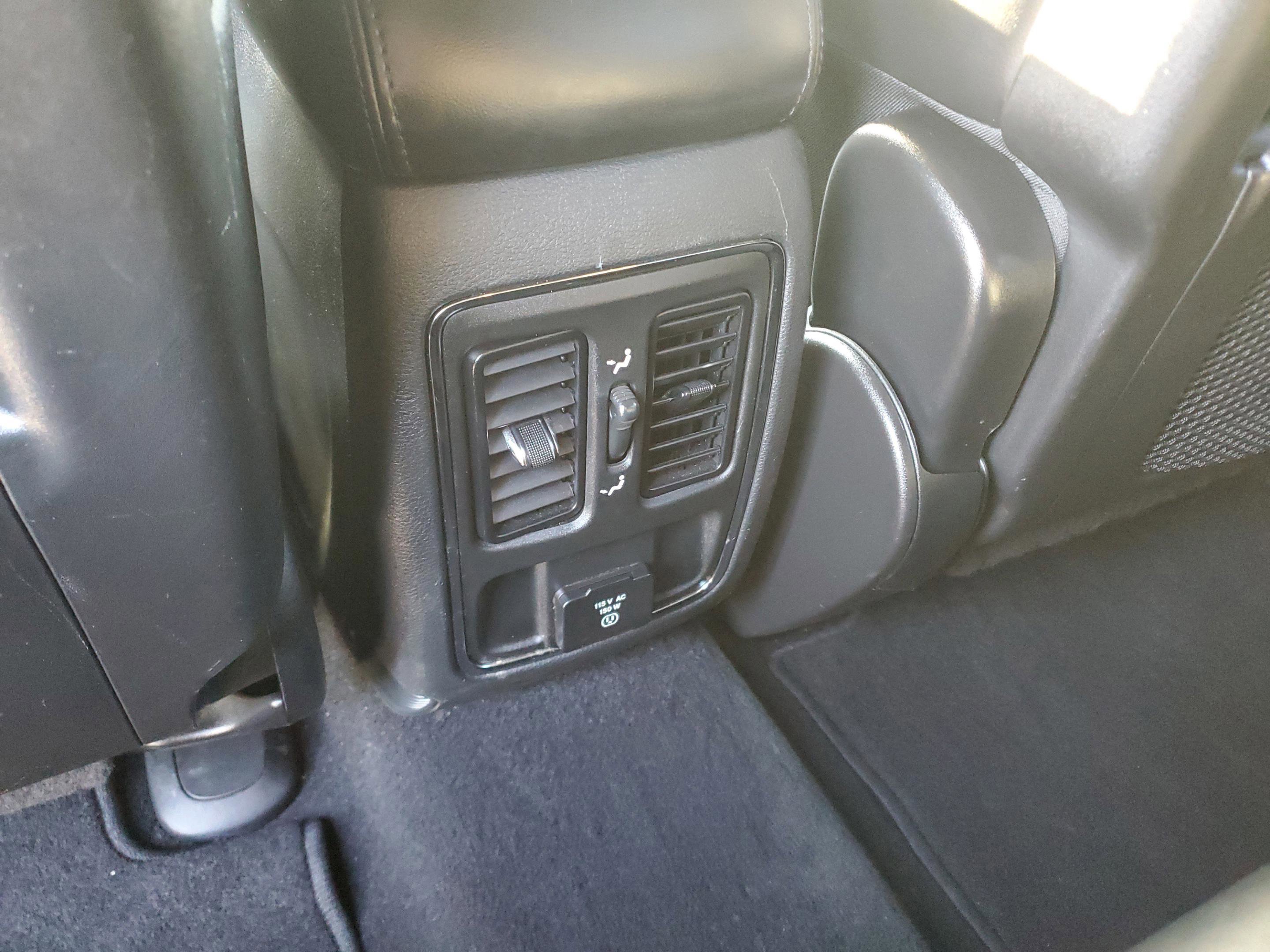Used 2020 Jeep Grand Cherokee Altitude AWD/4WD image 13
