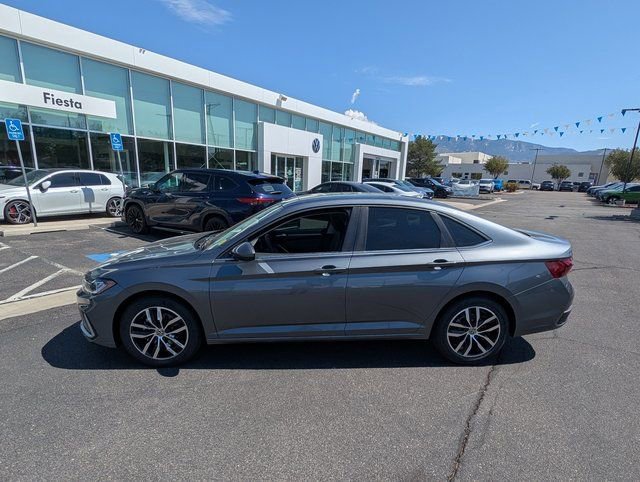 New 2025 Volkswagen Jetta SE image 8