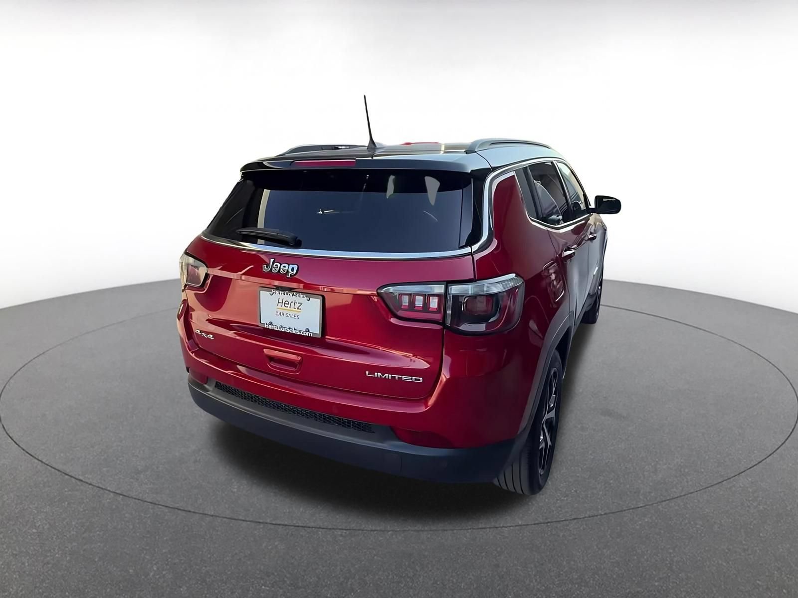 Used 2025 Jeep Compass Limited AWD/4WD image 15